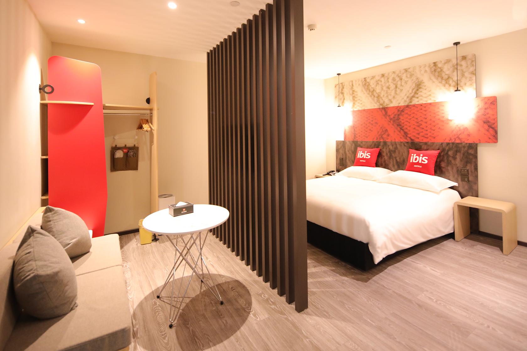 Ibis Shanghai Changshou Road Hotel 외부 사진