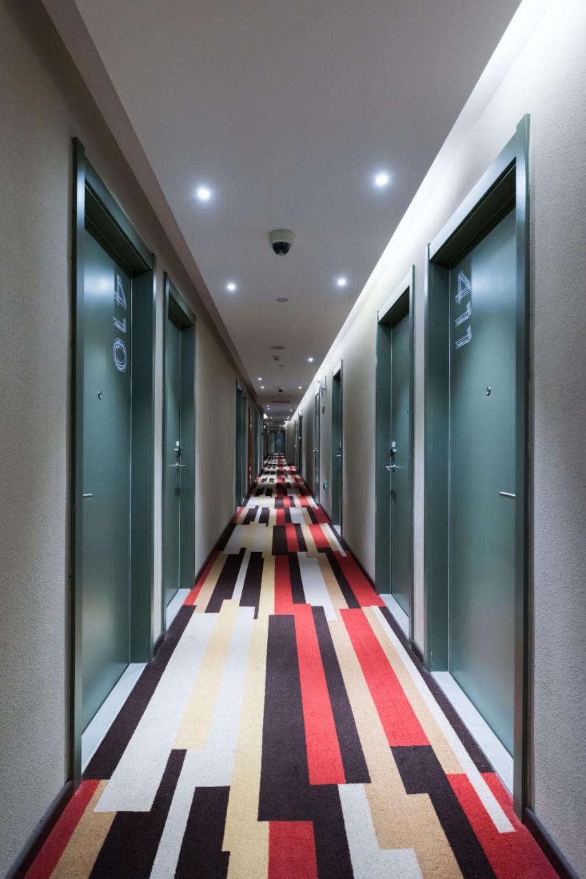 Ibis Shanghai Changshou Road Hotel 외부 사진