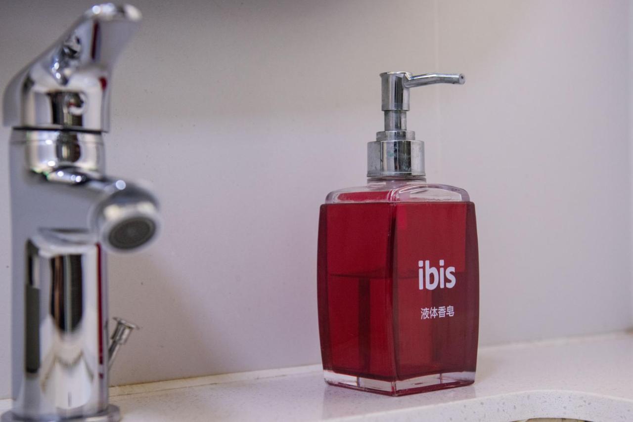 Ibis Shanghai Changshou Road Hotel 외부 사진