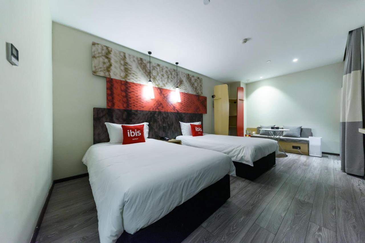 Ibis Shanghai Changshou Road Hotel 외부 사진