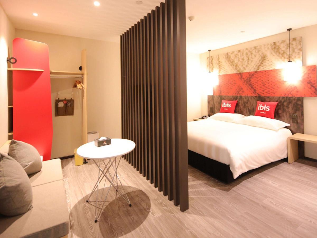 Ibis Shanghai Changshou Road Hotel 외부 사진